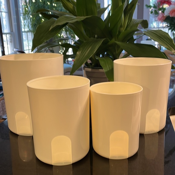 Tupperware Vintage One Touch - Set of 4 Nesting White Canisters - Red Li… - Picture 6 of 12